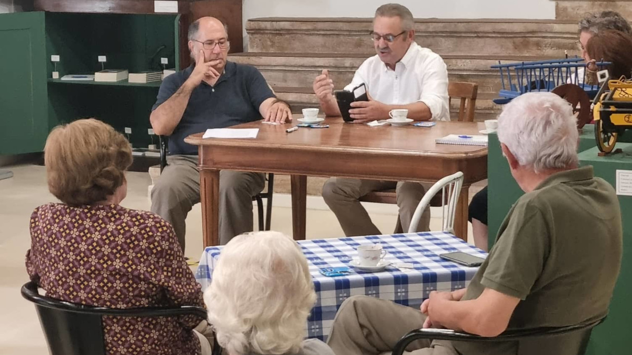 “Chá com Estória” com Francisco Sousa