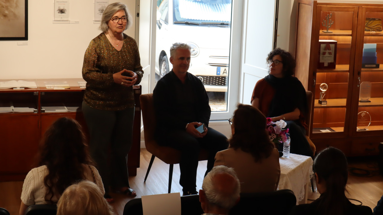 Exposição de Sandra Calado e conversa com Andrea del Fuego